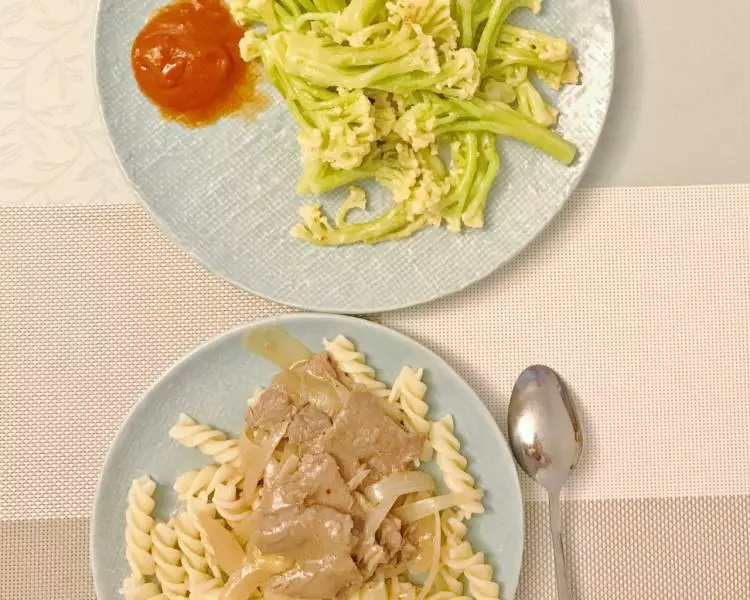 「二人食」恰到好處的美味（芝士花菜+牛肉意面）