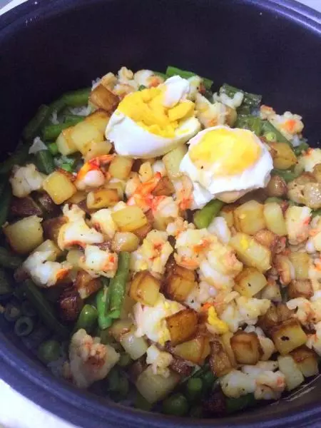 土豆丁豇豆燜飯