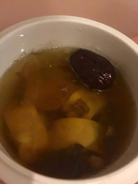 菌菇牛骨湯