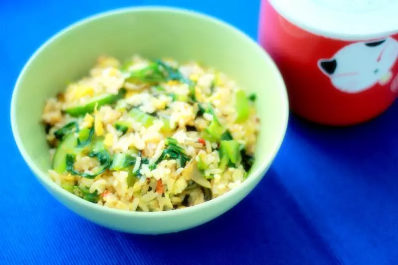 芥菜酸菜蛋炒飯