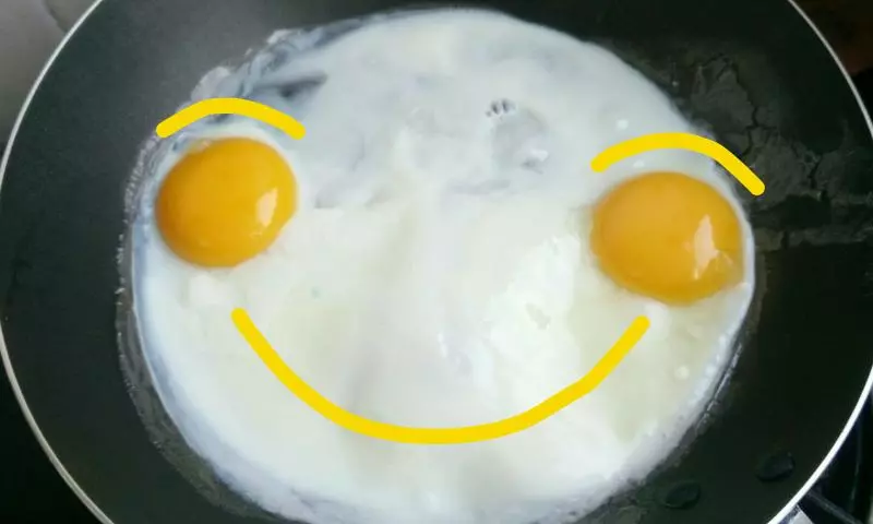 煎蛋 溏心