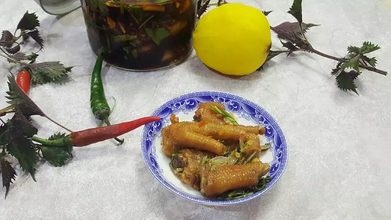 酸辣鸡爪