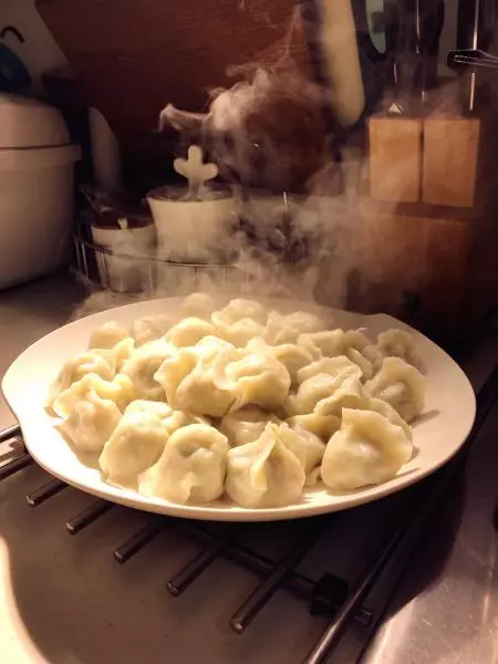 荠菜鲜肉水饺