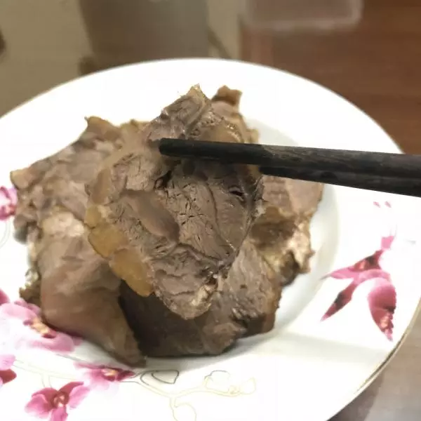 多汁美味滷牛肉