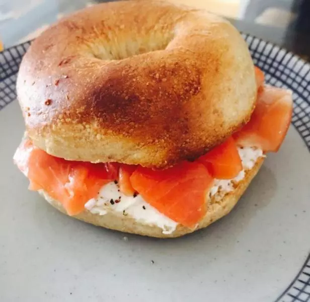 Smoked Salmon Bagel熏三文魚貝果/麵包圈