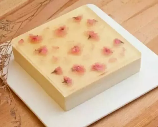 櫻花慕斯蛋糕