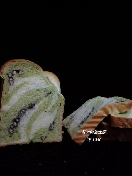 青汁红豆土司