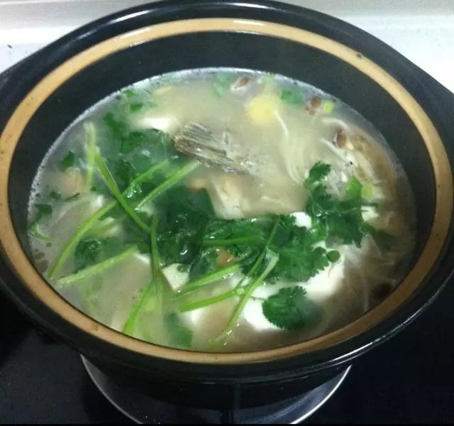 魚頭豆腐湯