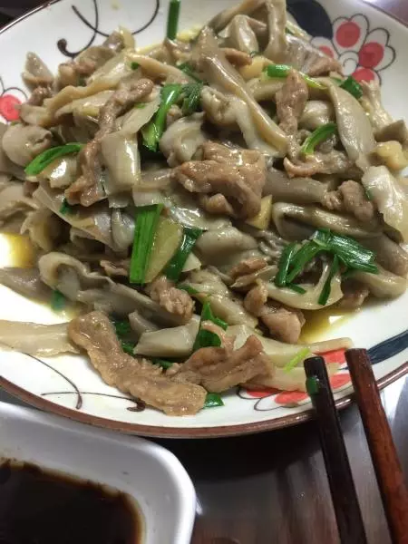 平菇肉丝