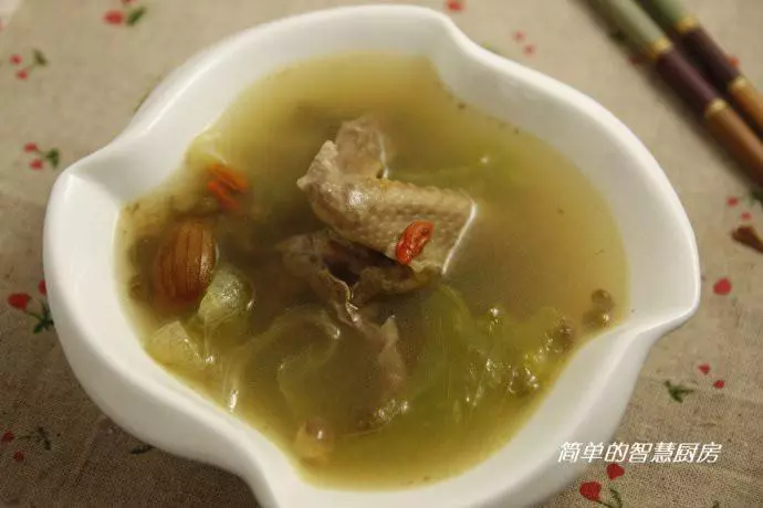 绿豆煲鸽子