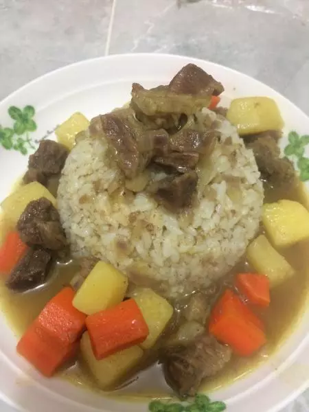 咖喱牛肉飯