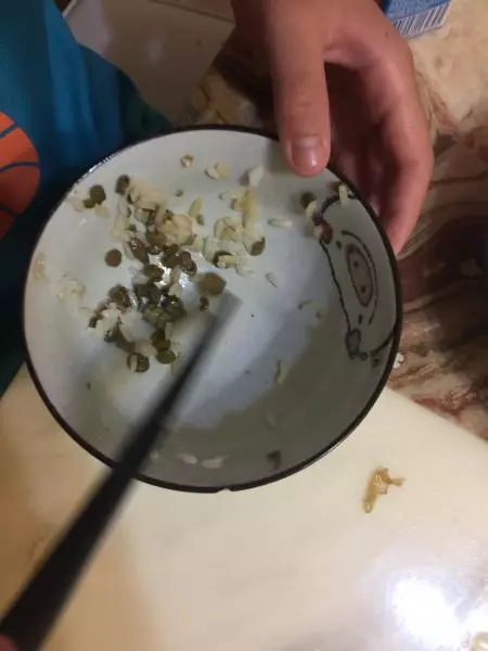 酸豆角炒雞胗子