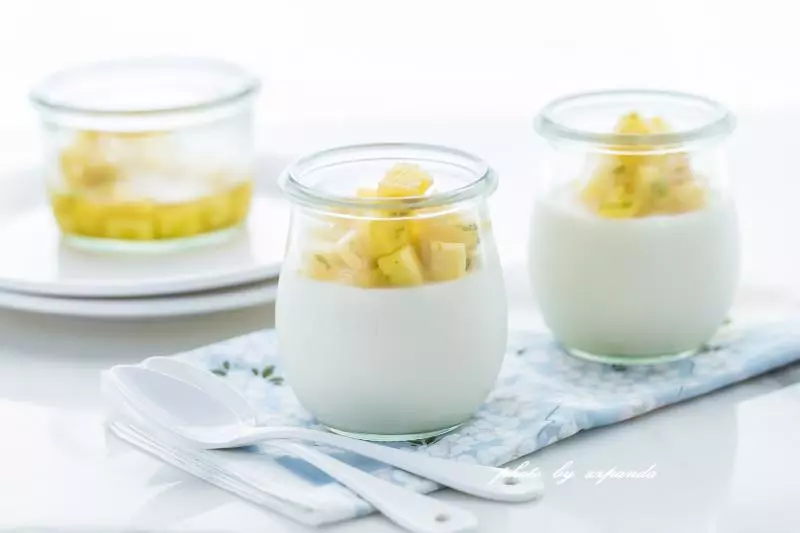 蜜漬菠蘿panna cotta