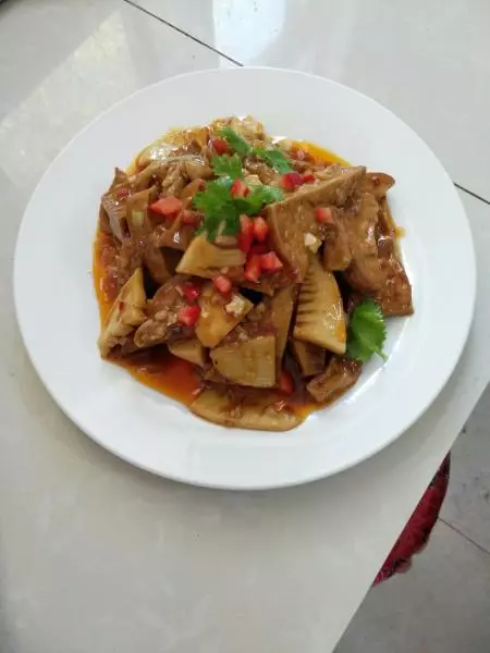 肉片燜豆腐