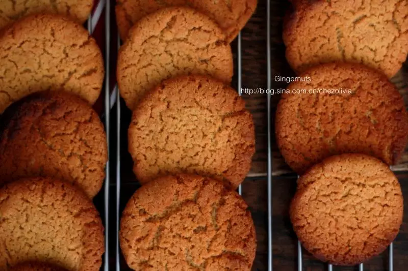 英式下午茶配茶的Biscuits--&lt;泡茶姜饼干/Gingernuts&gt;