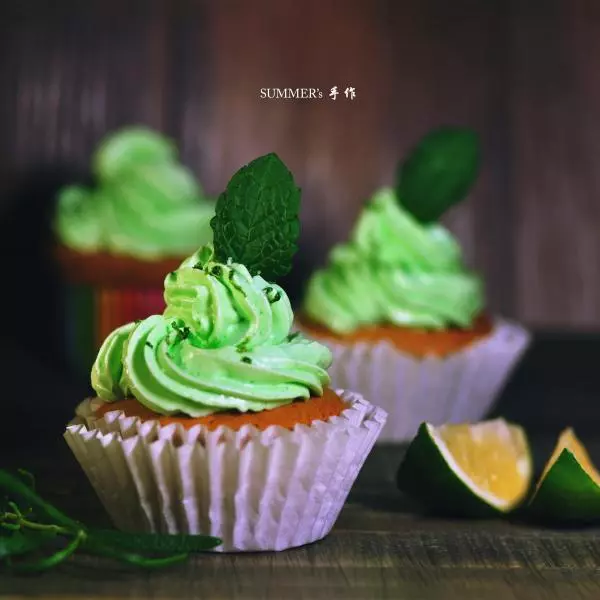 奶油奶酪杯子蛋糕Cupcakes with Cream Cheese Frosting