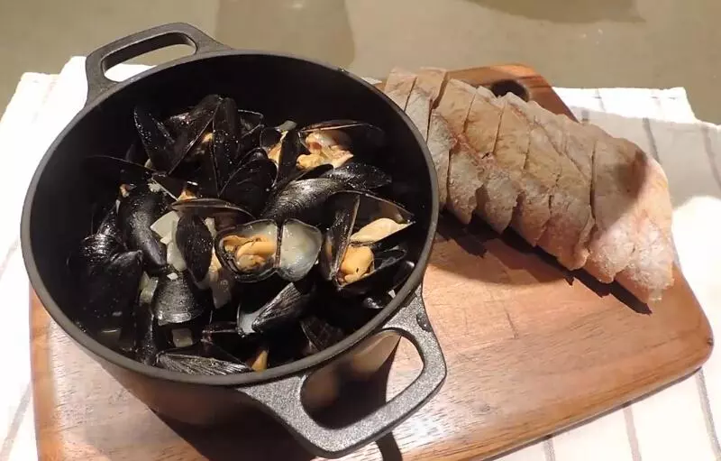 Bob叔·黑啤青口仔Mussels in Dark Beer