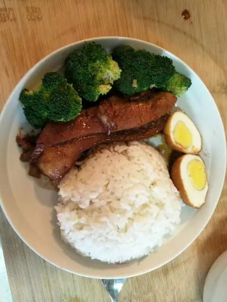 日式滷肉飯