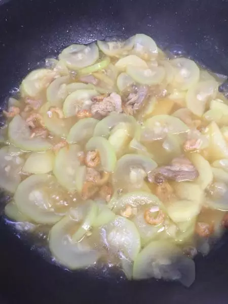 葫瓜土豆瘦肉虾米汤