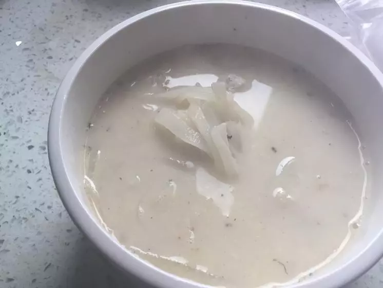 鯽魚蘿蔔絲湯