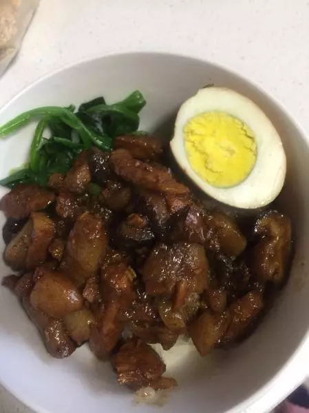 台灣滷肉飯