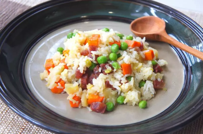 立夏豌豆五彩飯