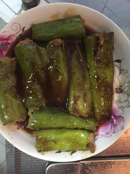 虎皮尖椒酿肉