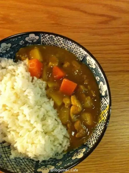 日式咖喱鸡肉饭