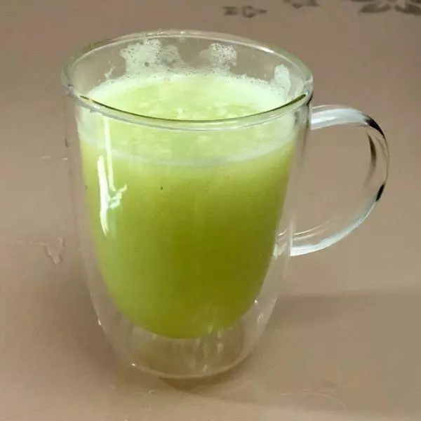 破壁機――黃瓜雪梨汁