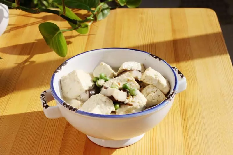 香菇青豆炖豆腐