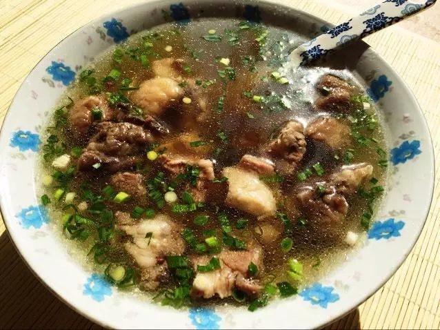 清炖羊肉汤