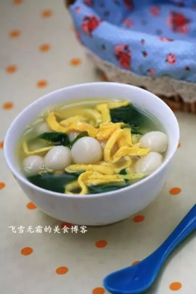 鹹味菠菜湯圓