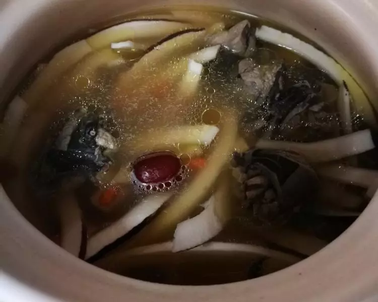 椰子烏雞湯