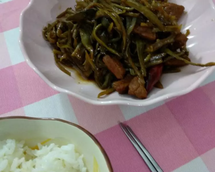 红烧肉炖干豆角