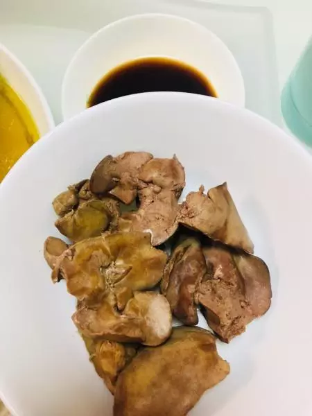 鸽子肝蘸料