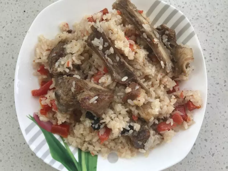 新疆正宗羊肉抓饭