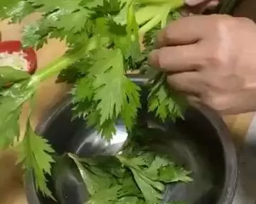 芹菜汁面