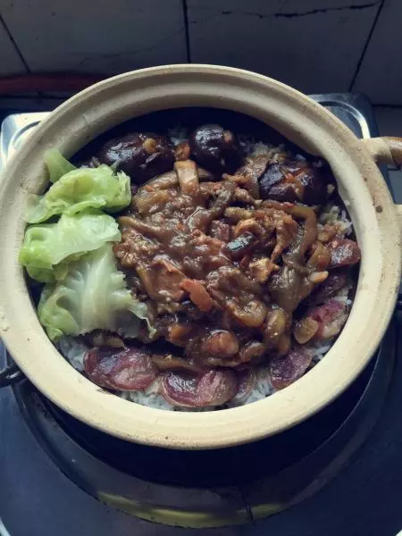 腊味茄瓜煲仔飯