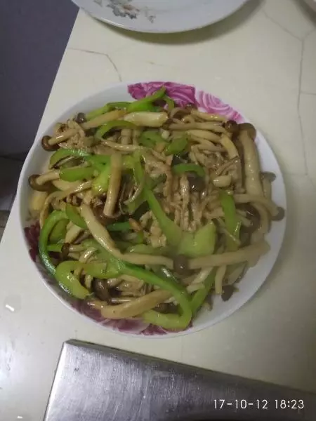 小炒蟹味菇