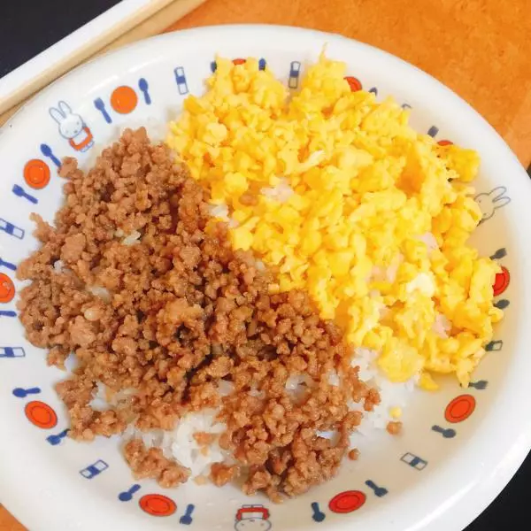 そぼろ丼