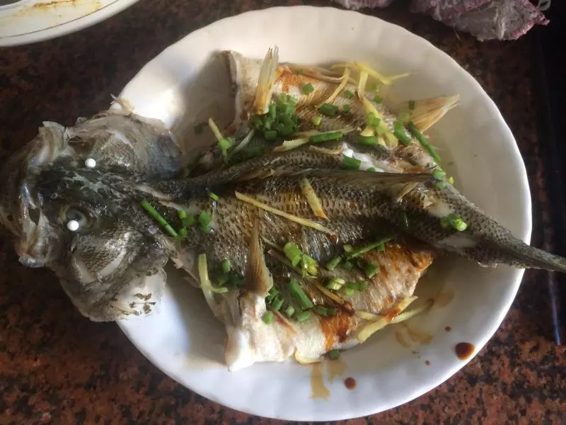 清蒸鱸魚