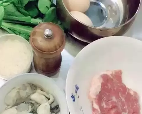 生蚝瘦肉粥