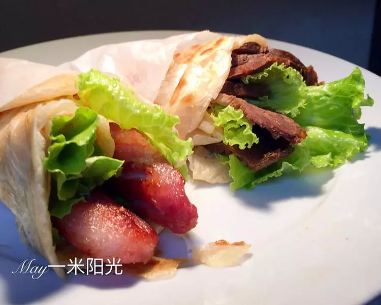 牛肉、香肠手抓饼???