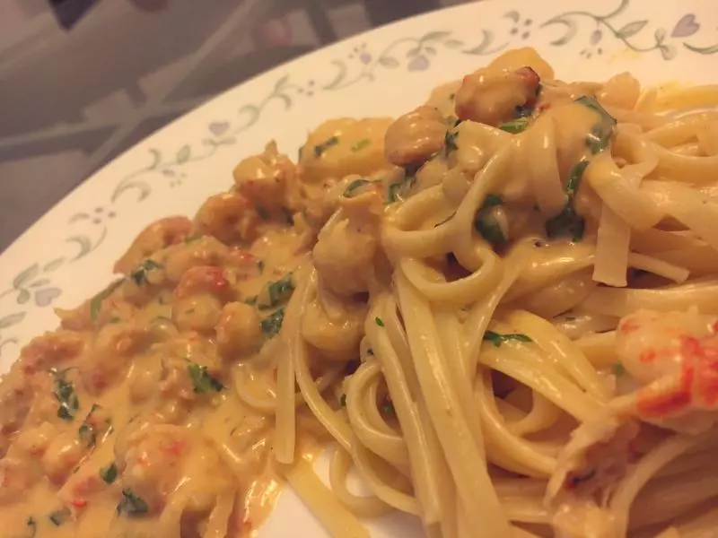 小龍蝦蝦仁意面 Alfredo Linguine with crawfish and shrimp