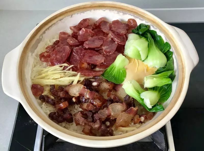 腊味煲仔飯