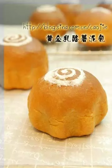 黄金乳酪薯泥培根包