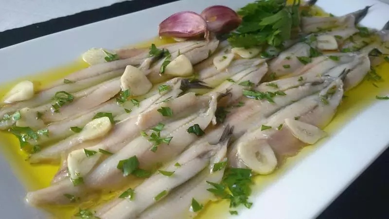 Boquerones en vinagre醋浸鳳尾魚