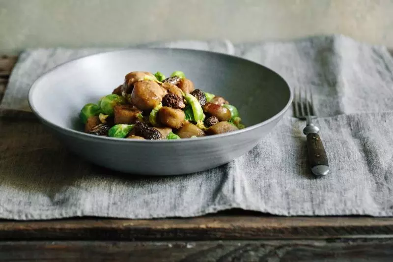 【KK】抱子甘藍羊肚菌醬炒栗子意式疙瘩  Chestnut Gnocchi with Brussels Sprouts