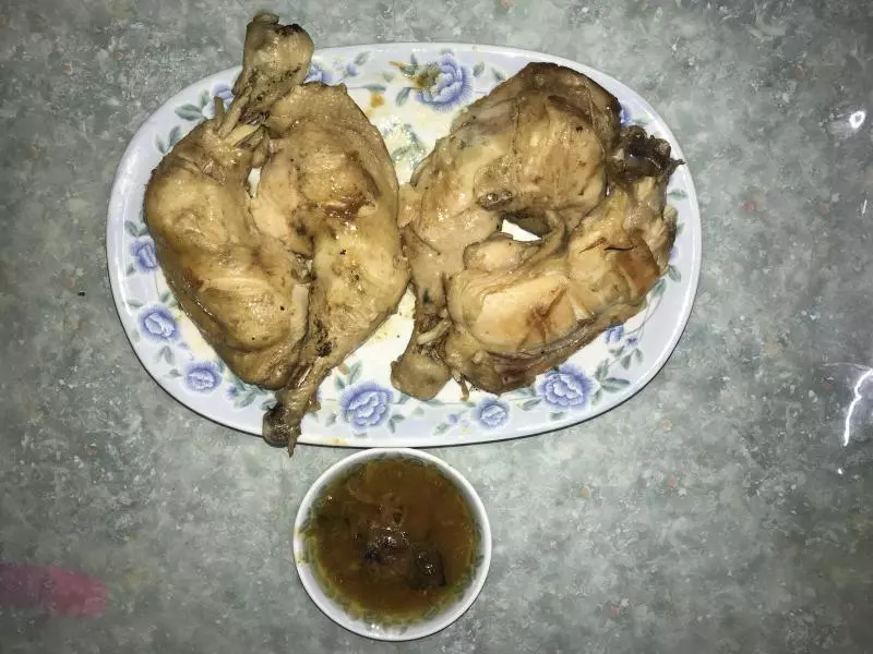 高壓鍋（電飯鍋）鹽焗雞腿