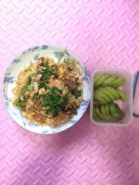 豬舌泡菜蛋炒飯